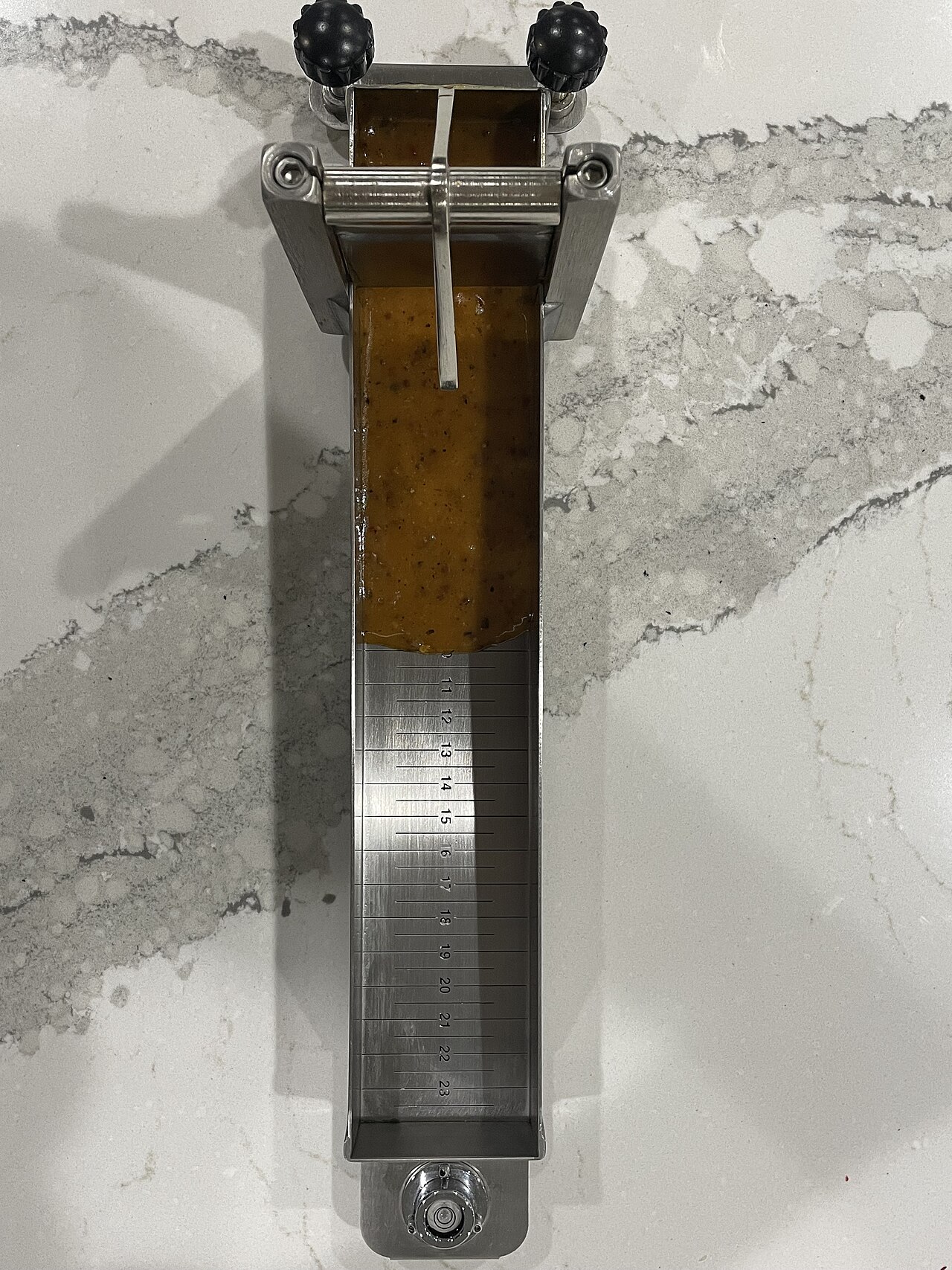 Bostwick consistometer 02.jpg
