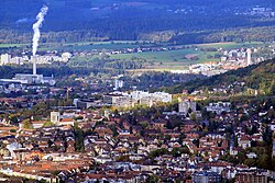 Oberstrass and Irchelpark as seen from Uetliberg, Oerlikon (to the left) and Seebach in the background (October 2009)