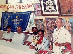 Picture taken of TVG and T. S. Nandakumar during a speech in Bombay