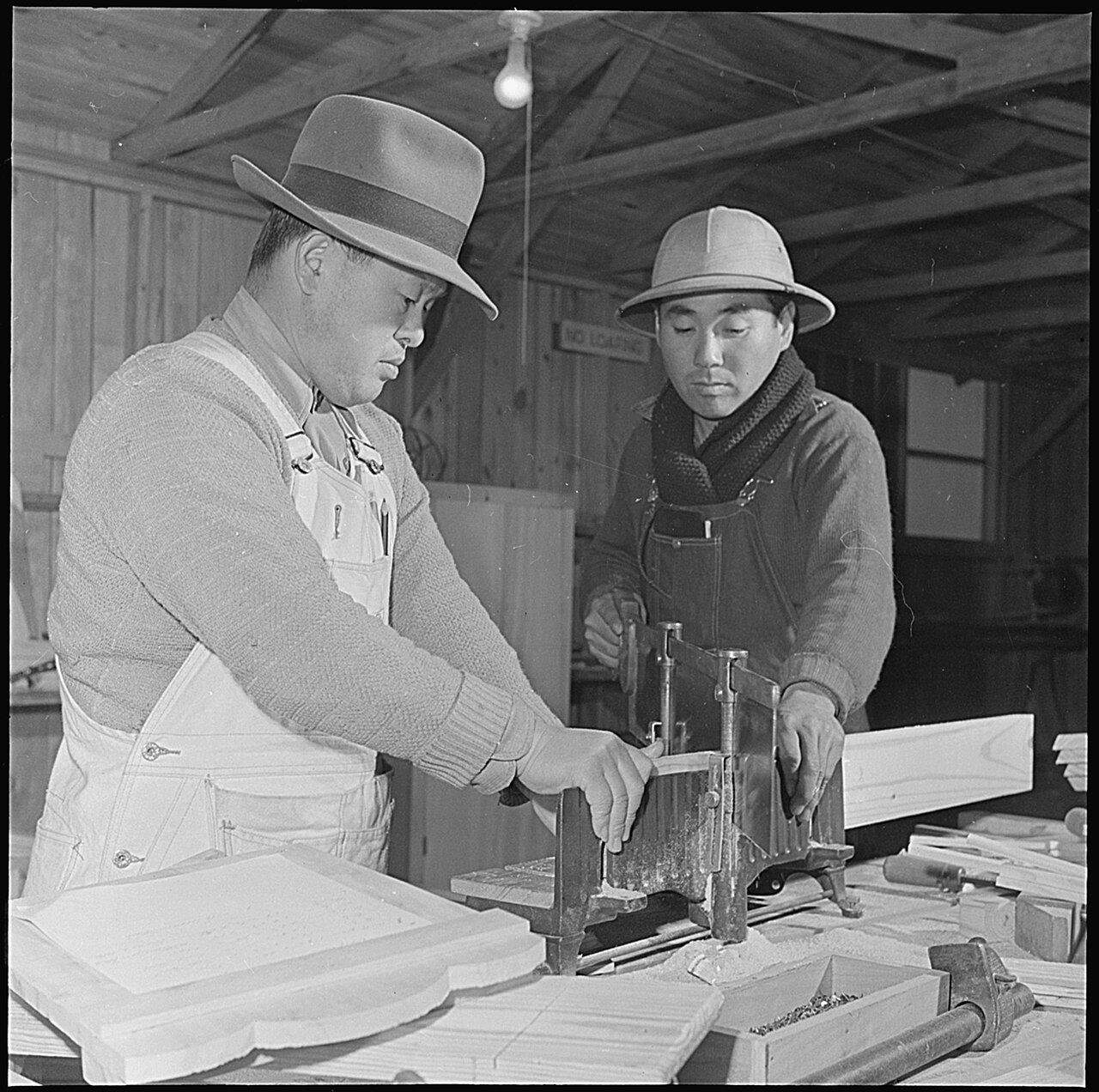 Jerome Relocation Center, Denson, Arkansas. In the cabinet shop, at the Jerome Relocation Center, w . . . - NARA - 539334.jpg