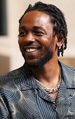 Kendrick Lamar smiling