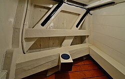 Panting beams used to strengthen the bow of a ship.