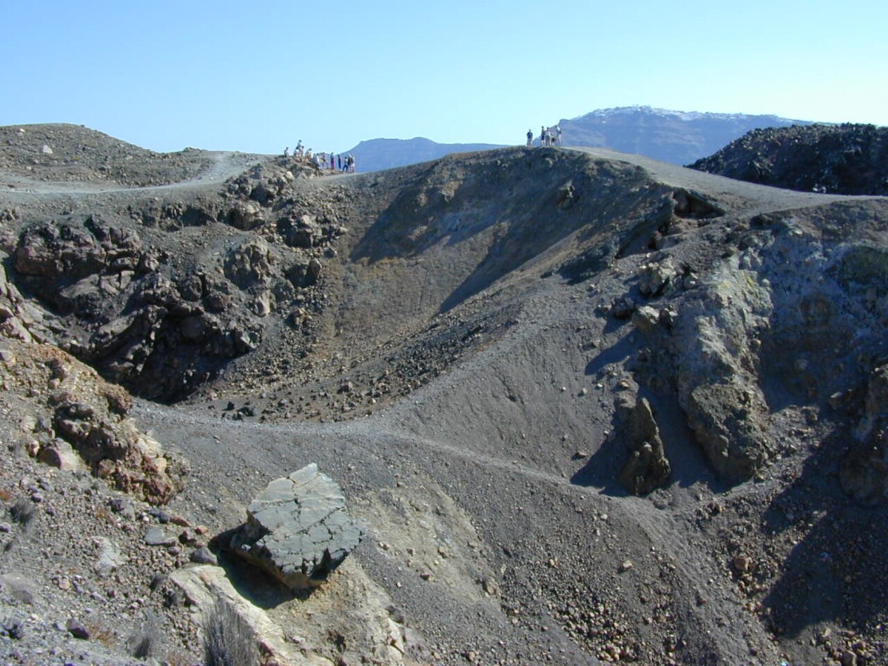 010607-0930-17 - Nea Kameni - Krater.jpg