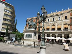 Monument to Joan Prim