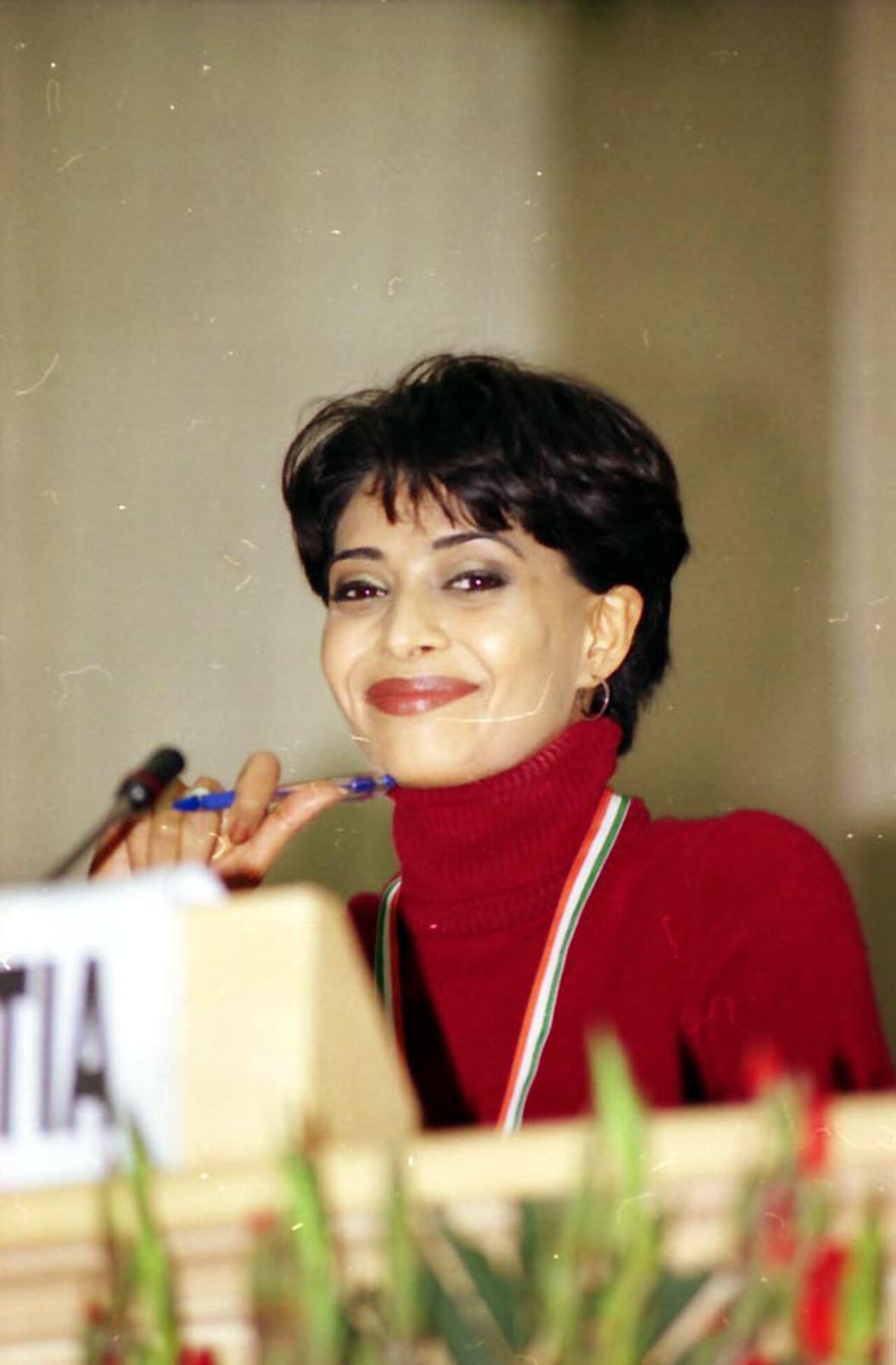The VJ, TV Personality and Actress Ms. Ruby Bhatia at the Plenary Session on "Diaspora Youth and India Blueprint for Engagement" at the 2nd Pravasi Bharatiya Divas - 2004 in New Delhi on January 9, 2004.jpg