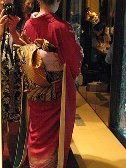 A complex obi knot worn with a furisode