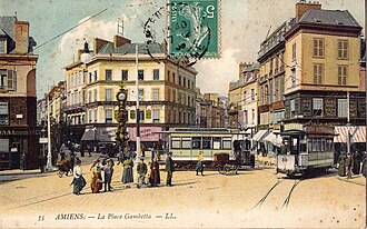 The Place Gambetta: An important hub of the former tram network of Amiens at the beginning of the 20th century