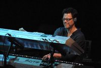 Oliver in Los Angeles with The Dave Weckl Band, 2004