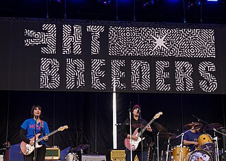 The Breeders performing in 2018