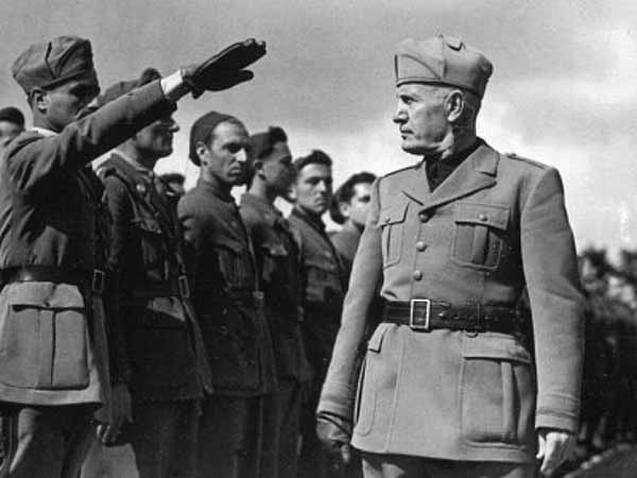 Mussolini truppe Etiopia.jpg