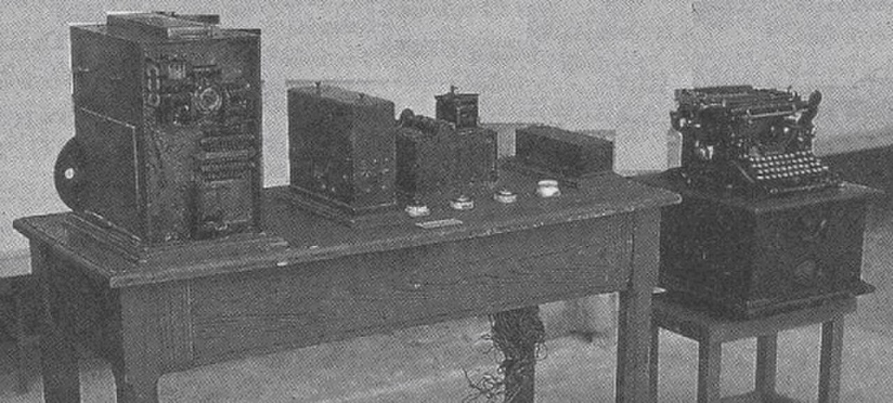 Aritmómetro Electromecánico.jpg