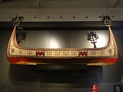 Ipanitika at a museum in Barcelona with attached moron-no-tatara