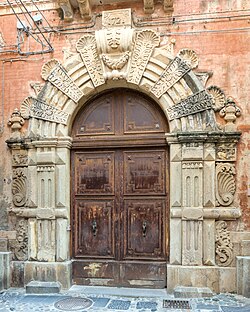 17th-18th-century palaces, such as Palazzo Bragho