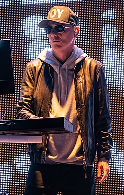 Lowe performing at Glastonbury Festival 2022
