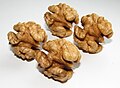 Walnut kernels