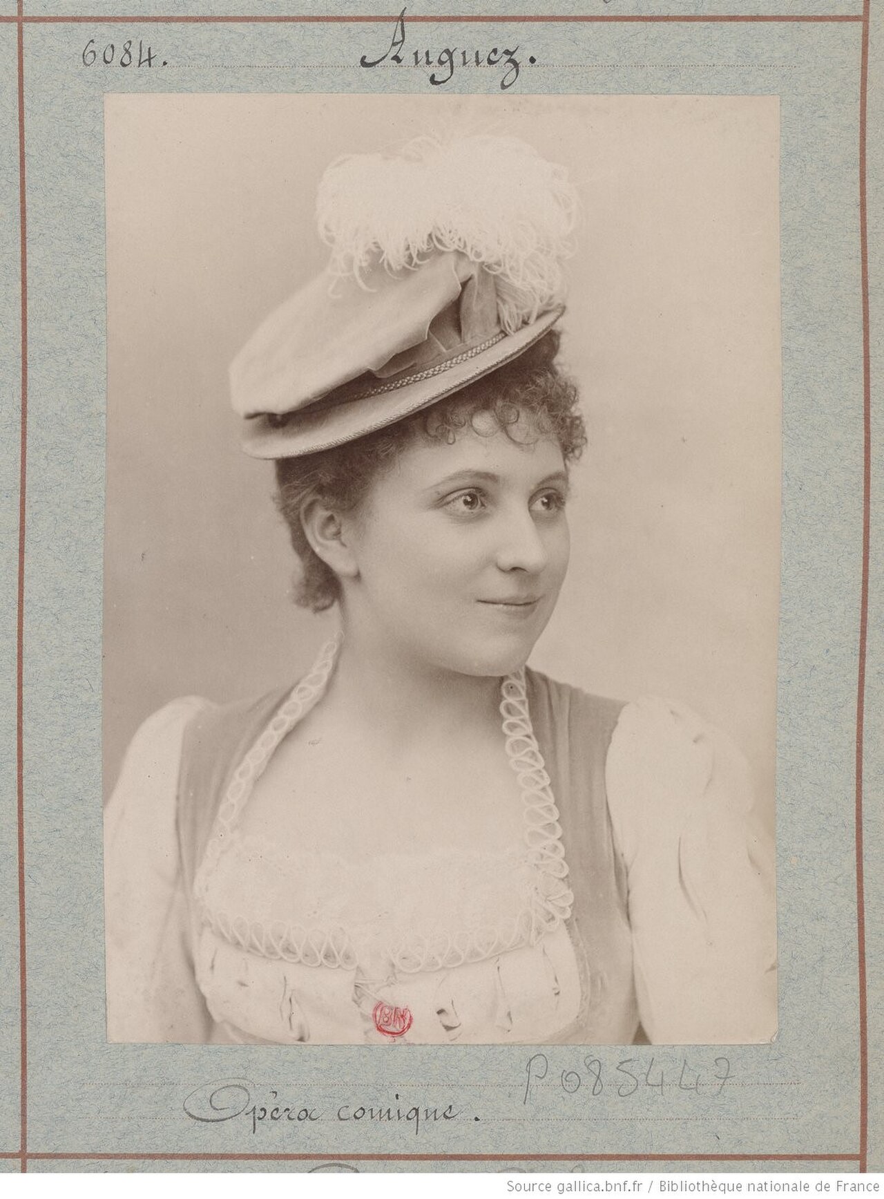 Mathilde Auguez, chanteruse à l'Opéra-Comique.jpg