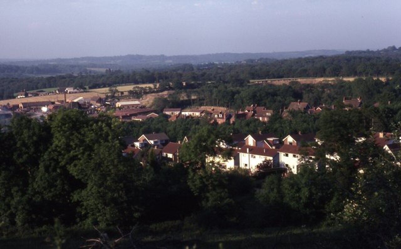 Sharpthorne in the evening sun - geograph.org.uk - 1317600.jpg
