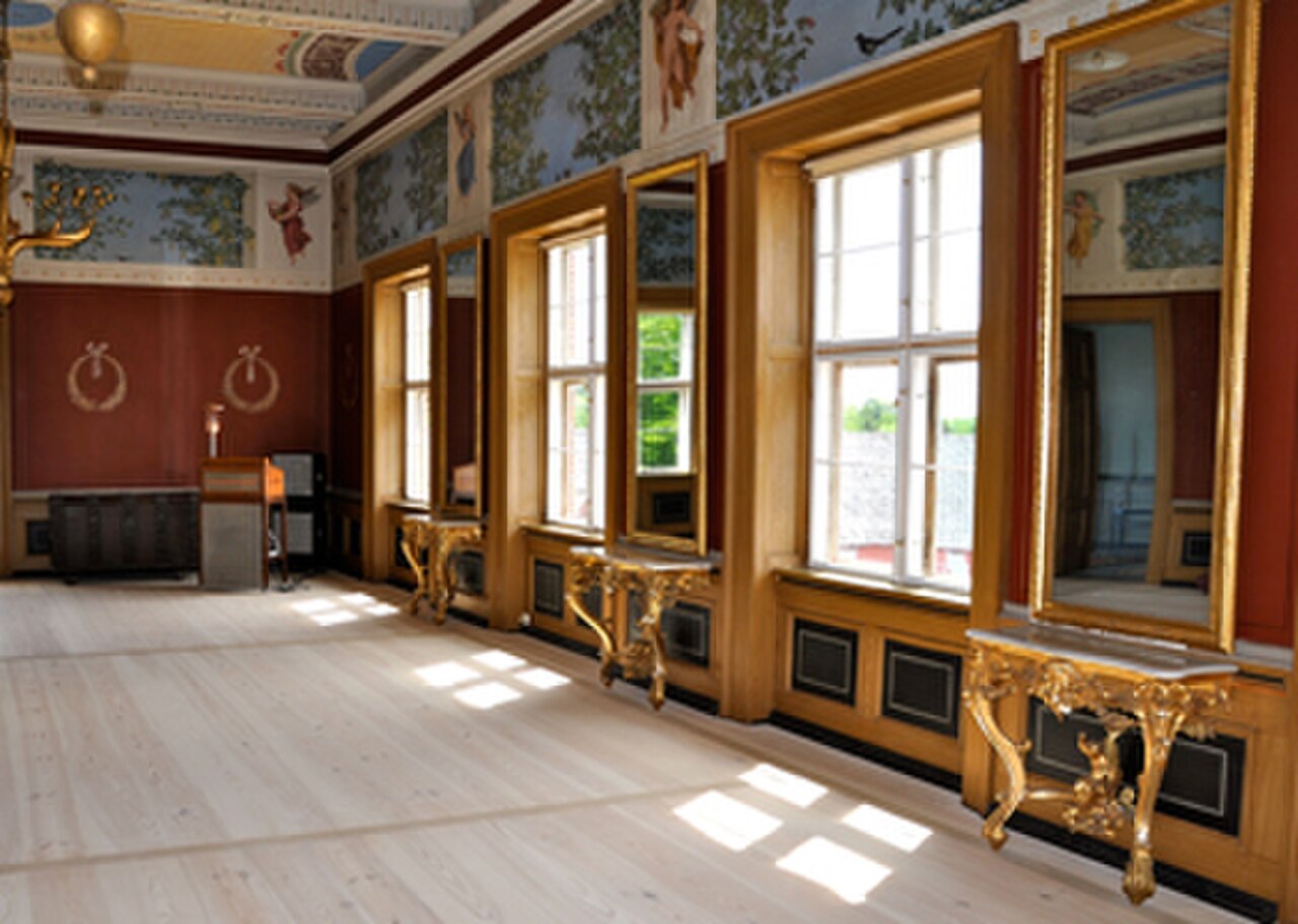Gyldenholm Sal.jpg
