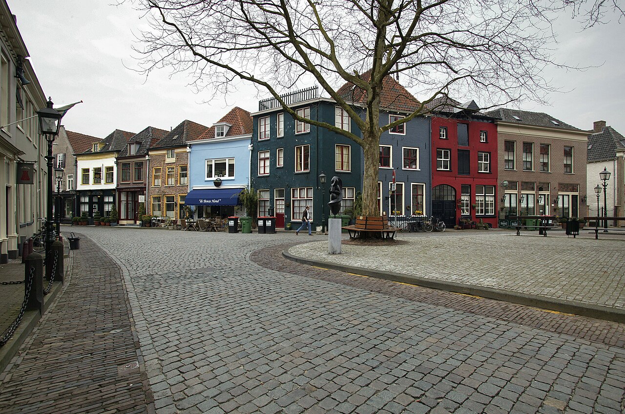 Straatbeeld, hoek Roggestraat - Philip Gastelaarsstraat - Doesburg - 20425395 - RCE.jpg