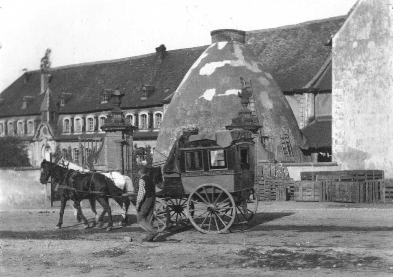 Faïencerie de Niederviller l’entrée vers 1900.jpg