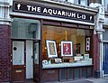 An art gallery is a specialist retailer.