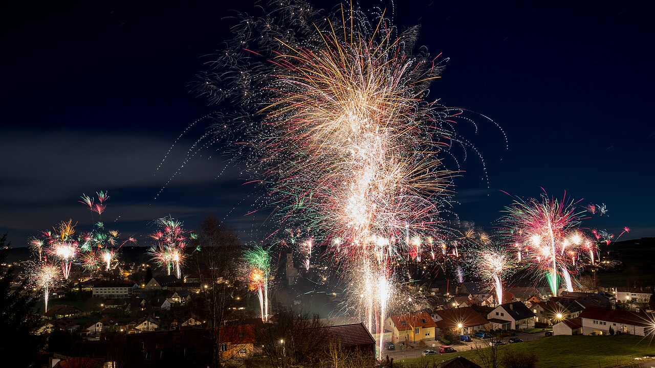 Fireworks on New Year's Eve in a small Swabian village (1), brightened.jpg